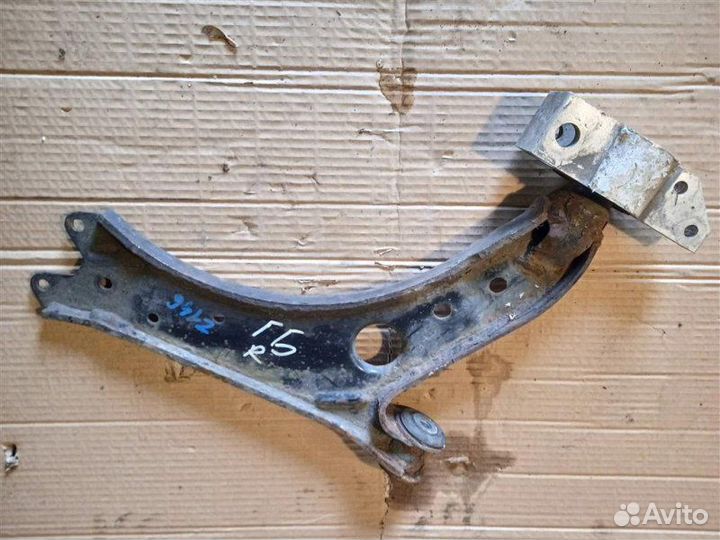 Рычаг передний правый Vw Golf V