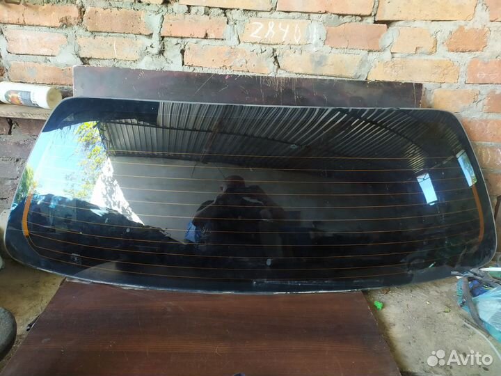 Стекло переднее правое Nissan almera n15 1995-2001