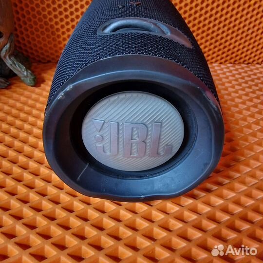 Колонка jbl xtreme 2