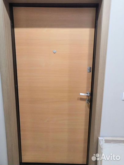 Дверь входная металлическая бу