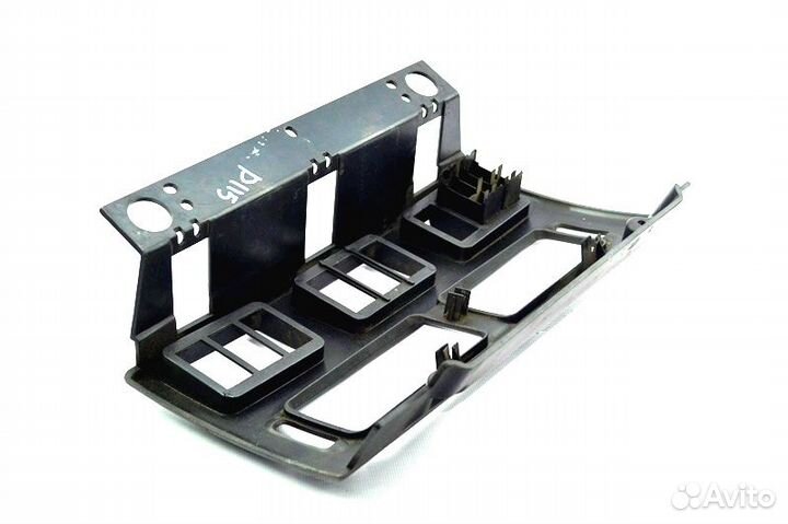 Рамка выключателей DAF XF95 (01.02-12.06)