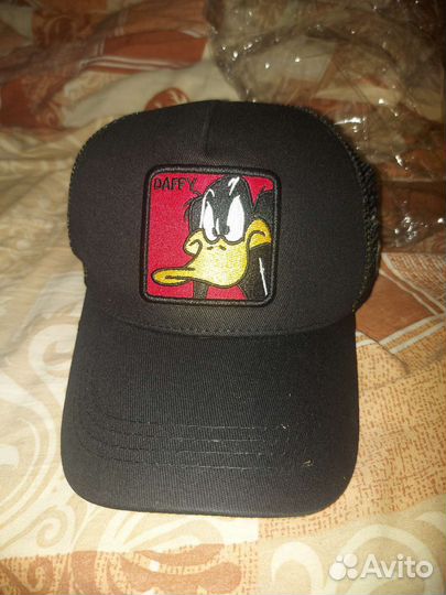 Бейсболка новая