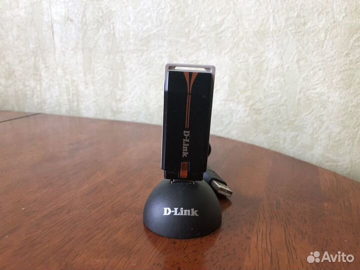 Сетевой адаптер WiFi D-LlNK DWA-120USA