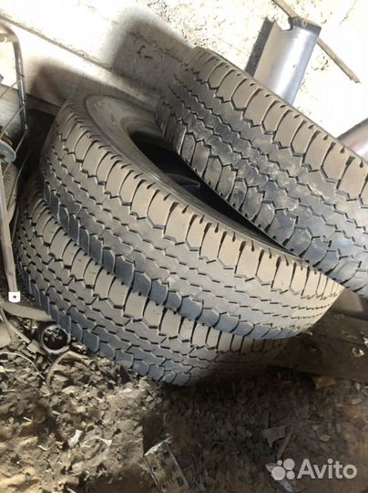 Kormoran T 215/75 R17C