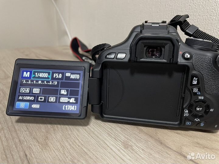 Зеркальный фотоаппарат canon 600d