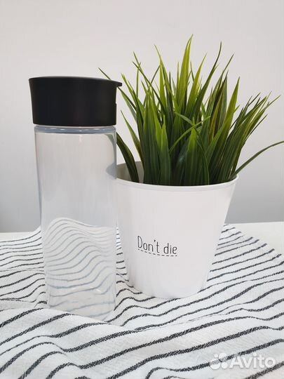 Посуда Tupperware: бутылки, соусник и др