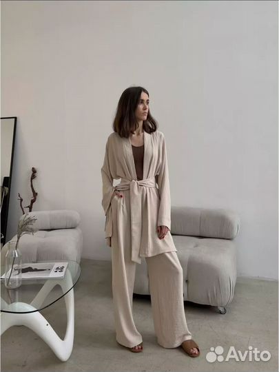 Костюм брючный оверсайз 42 44