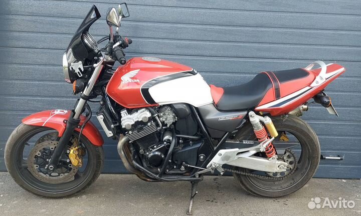 Honda CB400 SF vtec-3