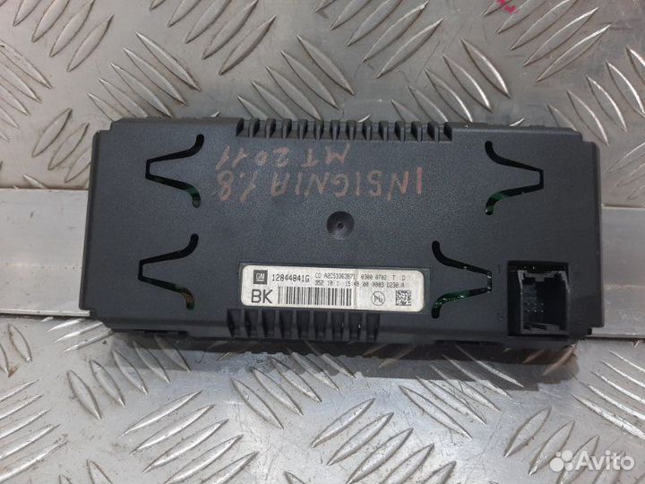 Дисплей информационный Opel Insignia A A18XER 2010