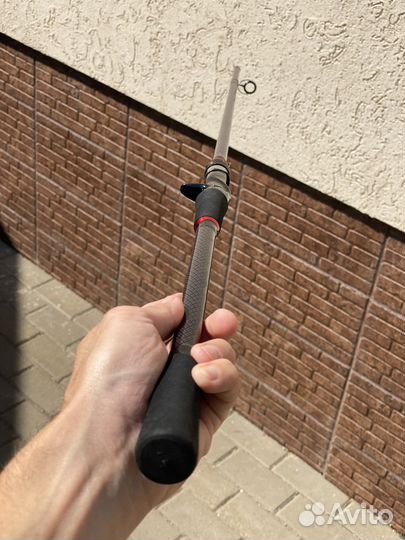 Кастинговый спиннинг новый 240см