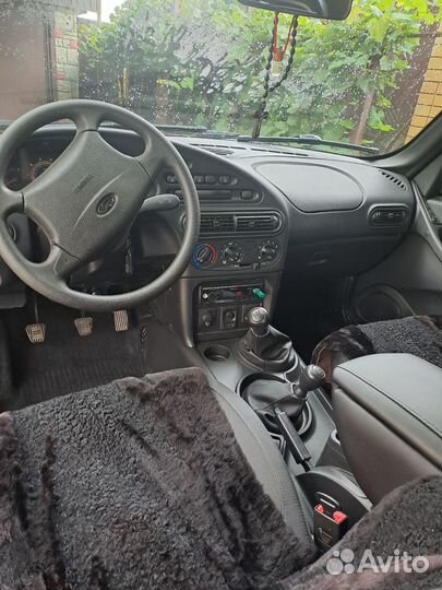ВАЗ Niva Travel 1.7 МТ, 2022, 25 000 км