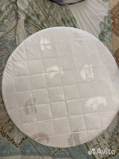 Матрас детский круглый,ни одного катышка,ни зацепа