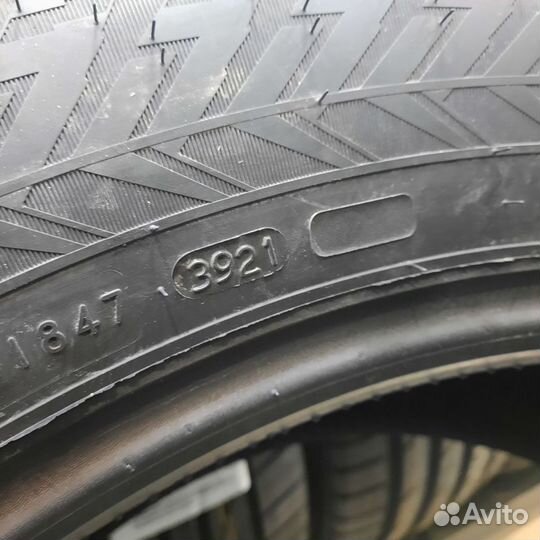 Nokian Tyres Hakkapeliitta 10p SUV 275/55 R20 117T