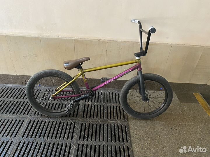 Трюковой велосипед бмх