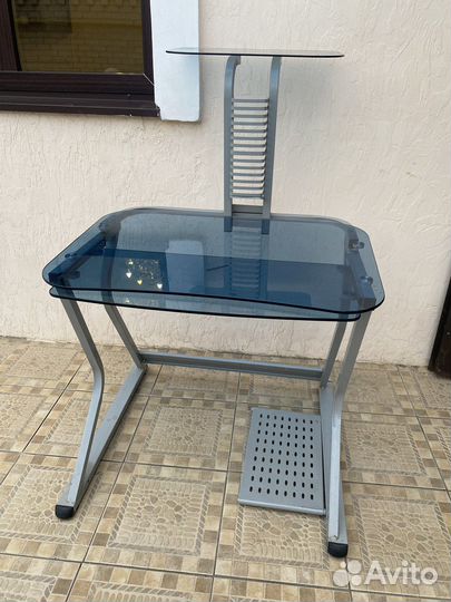 Компьютерный столик