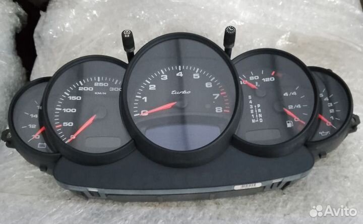 Приборная панель Porsche 911 (996) Turbo