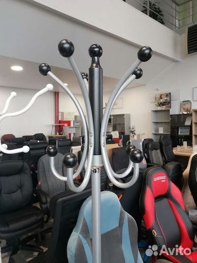 Вешалка напольная тяжелая с мраморным основанием