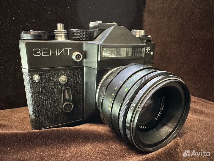 Плёночный фотоаппарат зенит