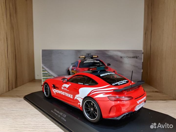 Mercedes-Ben GTR Safety Car F1 / Minichamps 1:18