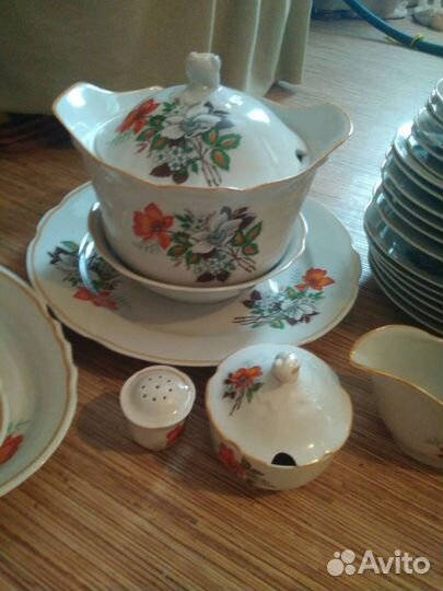 Сервиз столовый 32 предмета времен СССР