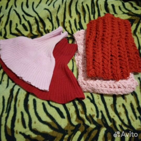 Снуды+манишки (отдам)