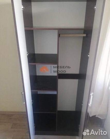 Шкаф двухстворчатый