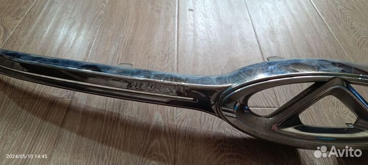 Молдинг решётки радиатора Chery Tiggo 4