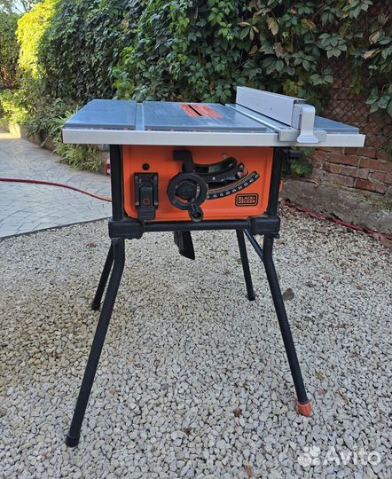 Настольная пила, 1800Вт, 250мм