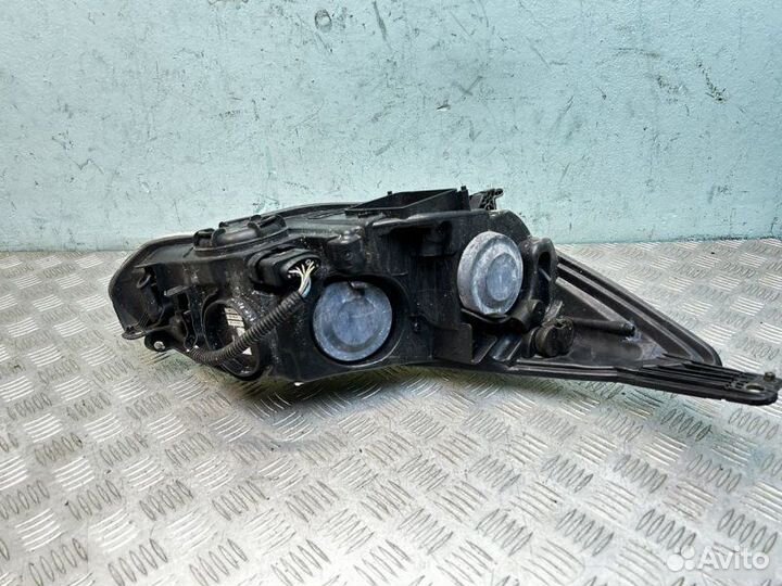 Фара левая Ford Focus 3 2011-2015