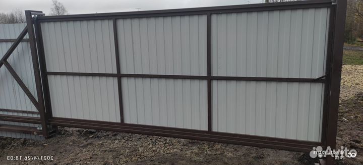 Откатные ворота с встроеной калиткой 3 м