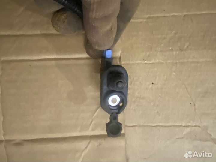 Honda civic 5D концевик двери