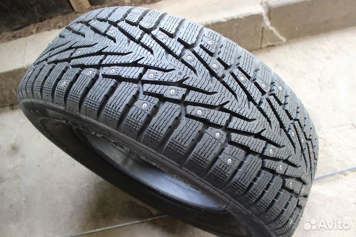 Nokian Tyres Hakkapeliitta 7 SUV 285/60 R18 116T