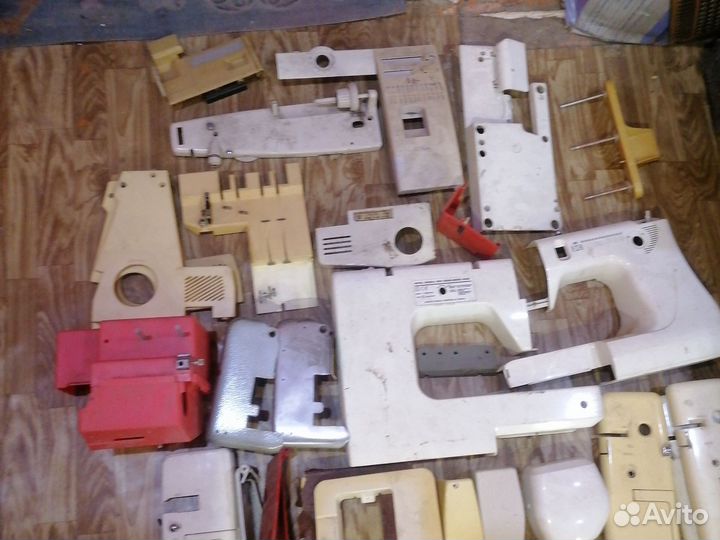 Корпусов и крыши швейная машина и оверлок
