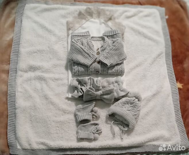 Набор (комплект) на выписку зимний