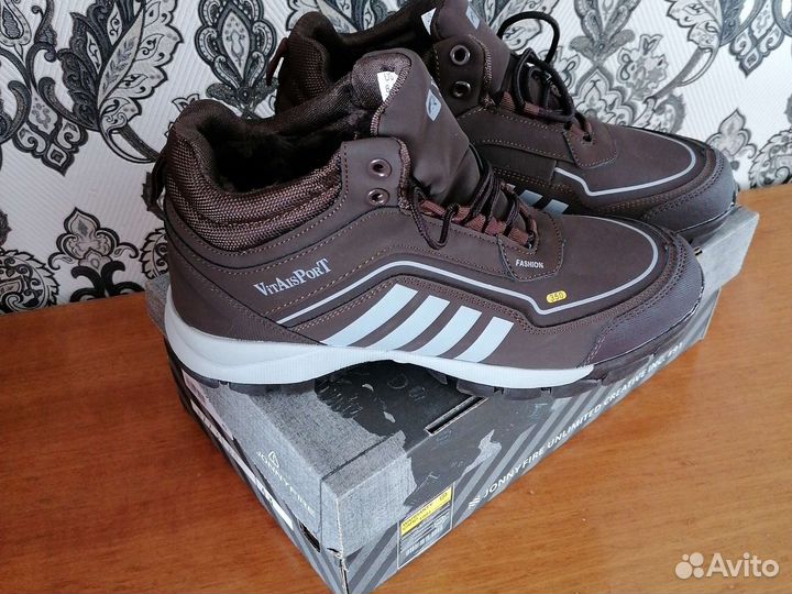 Мужские зимние кроссовки 41размер