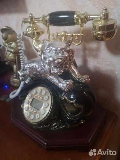 Ретро телефон