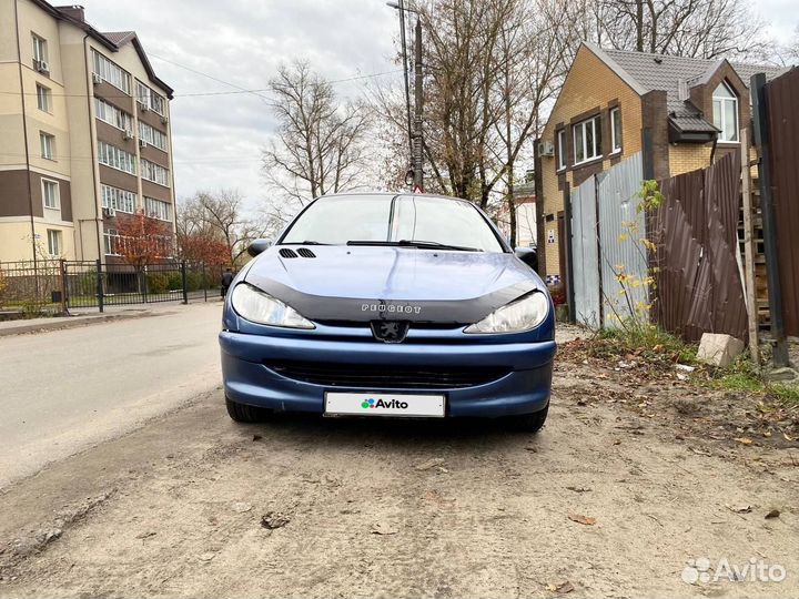 Peugeot 206 1.4 МТ, 2001, 270 874 км