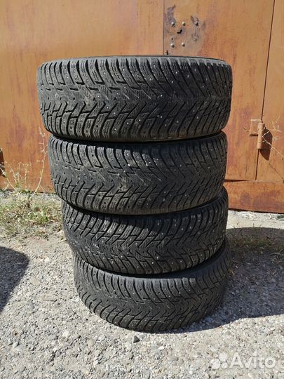 Nokian Tyres Hakkapeliitta 8 21.5/60 R16