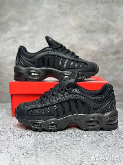 Кроссовки Nike Air Max Tailwind 4