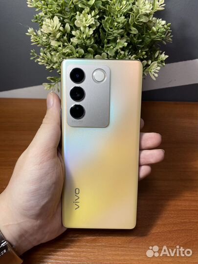 vivo V27, 12/256 ГБ