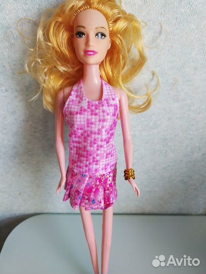 Набор одежды Барби 6платьев+3украшения+3акссесуара
