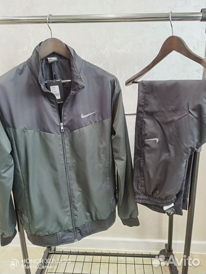 Cпортивный костюм серый найк