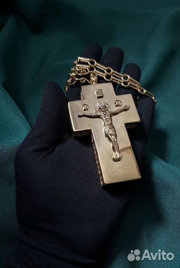 Крест-мощевик