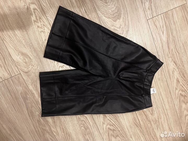 Шорты бермуды экокожа love republic