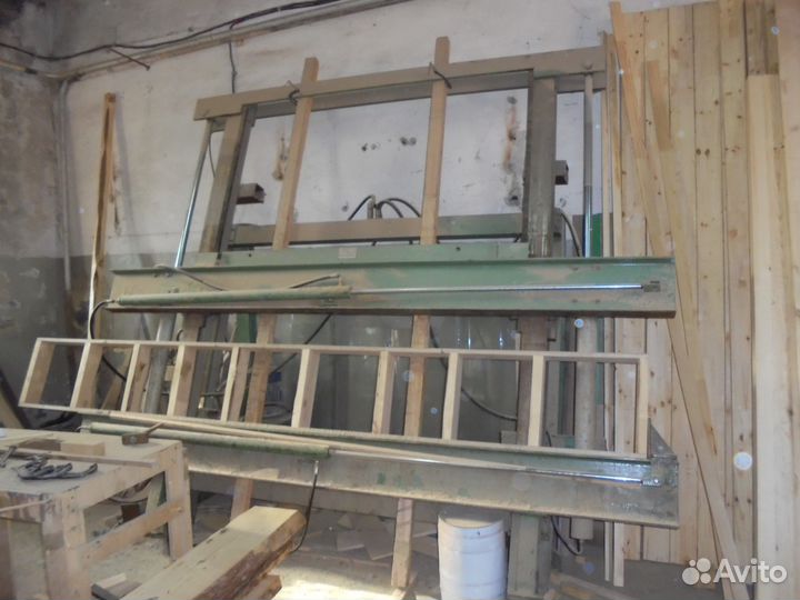 Промышленное оборудование для деревообработки