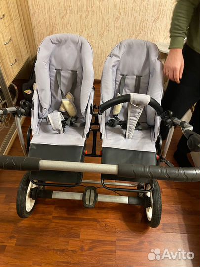 Коляска для двойни