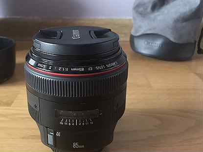 Canon EF 85mm f1.2 USM II L (в идеале)