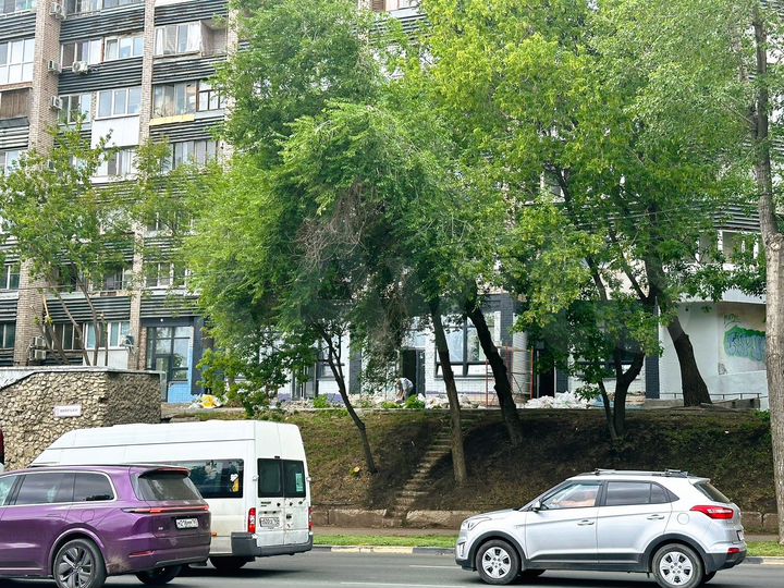 Торговое помещение «в двух шагах» от трк «Аврора»