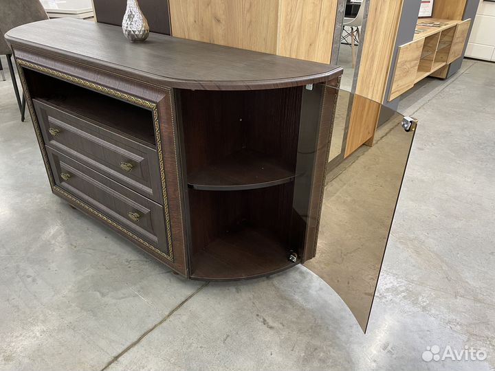 Тумба под тв