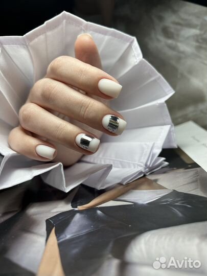 Маникюр педикюр наращивание ногтей